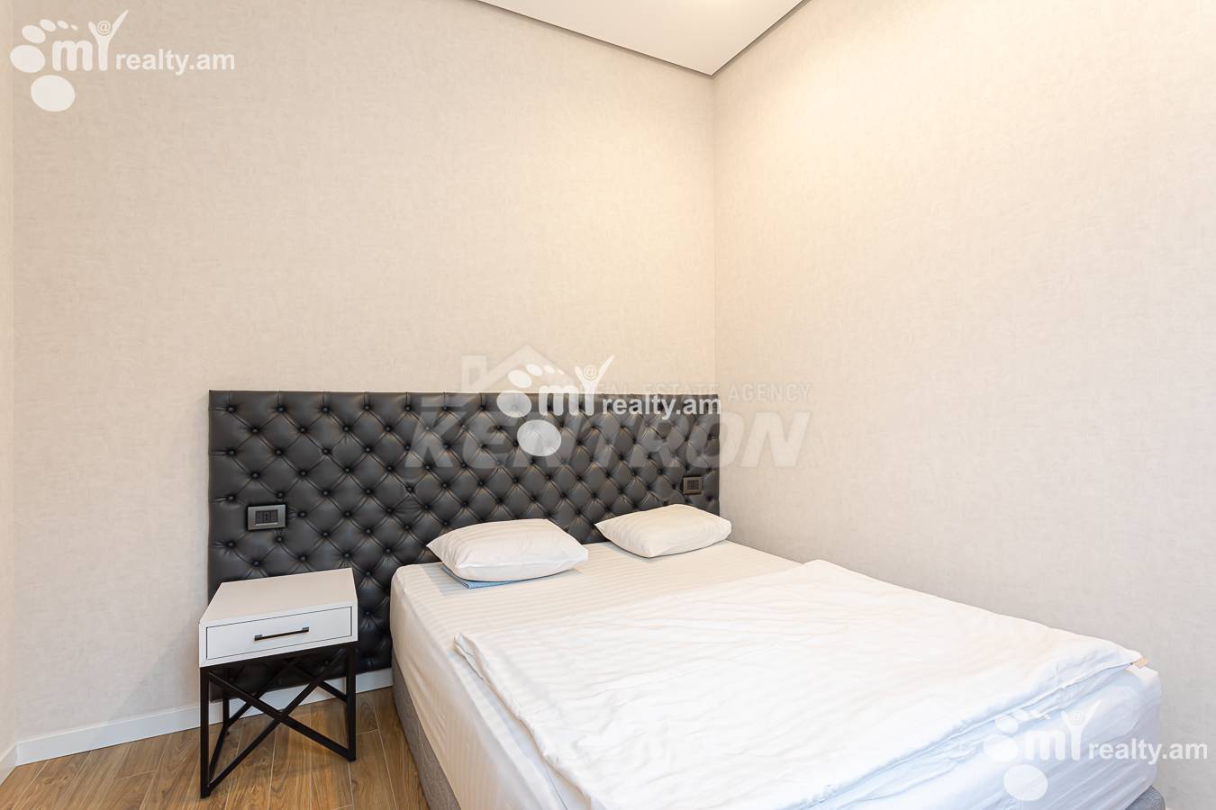 3 bedroom apartment for sale Aram St, Center Yerevan, 156698