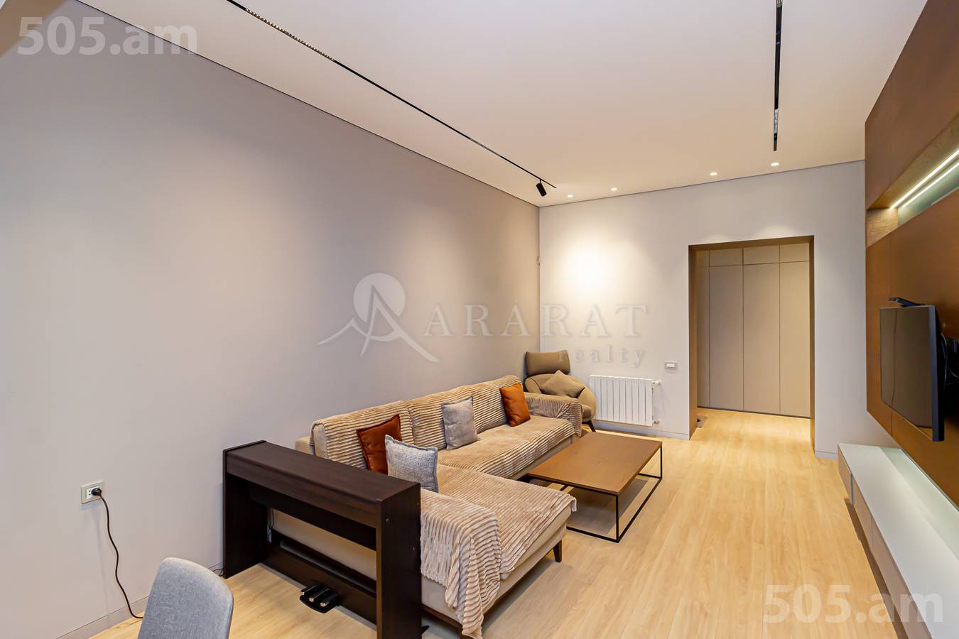 3 bedroom apartment for sale خیابان تومانیان, مرکز شهر ایروان, 152196