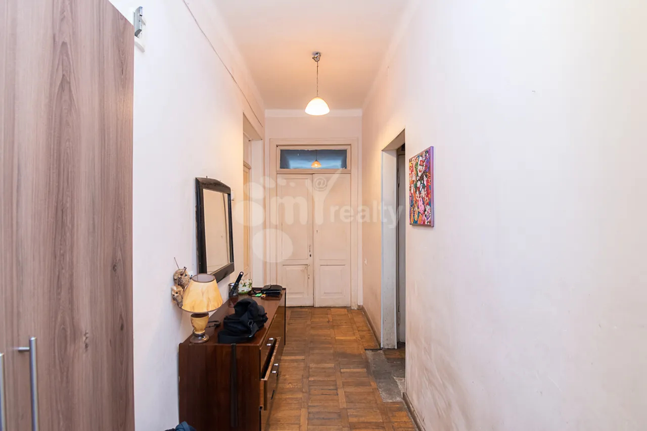 2 bedroom apartment for sale خیابان موسکوویان, مرکز شهر ایروان, 160190