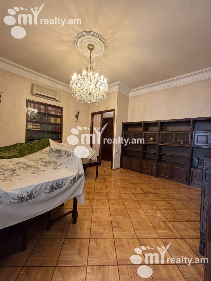 3 bedroom apartment for sale Vardanants St, Center Yerevan, 156126