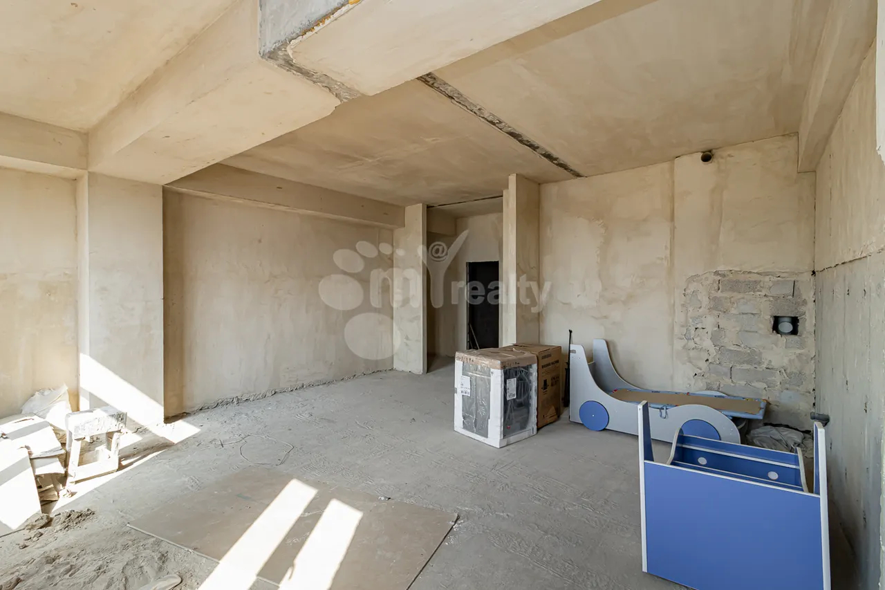 4 սենյականոց բնակարան  Կոմիտասի պող, Արաբկիր Երևան, 159972