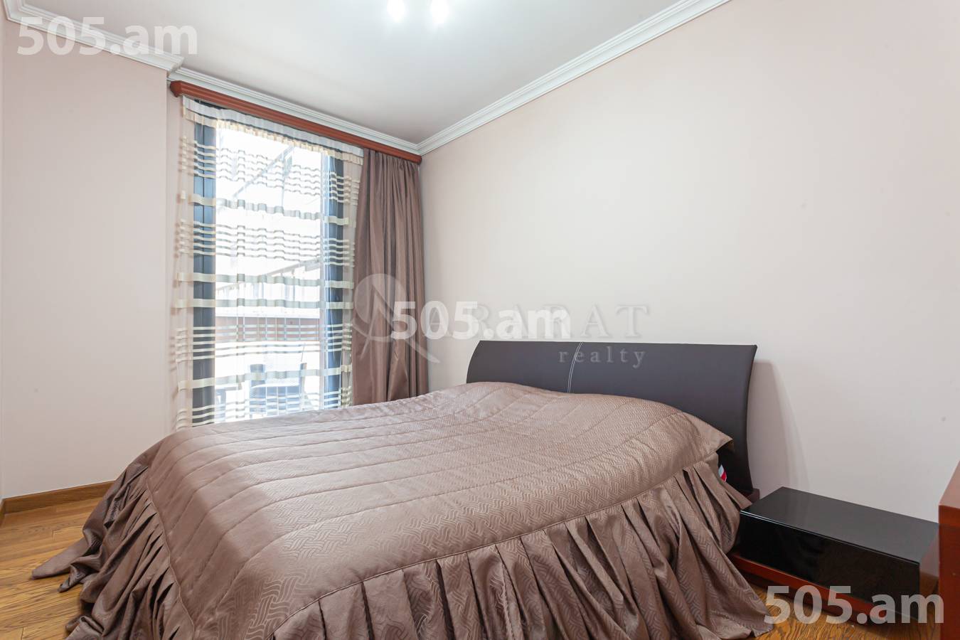 3 bedroom apartment for rent خیابان وازگِن سارگیسیان, مرکز شهر ایروان, 151410