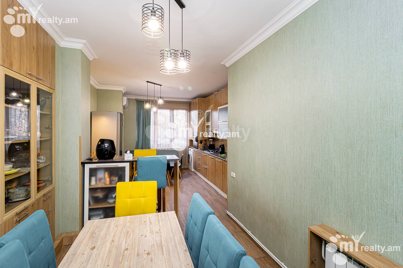 4 սենյականոց բնակարան  Տպագրիչների փող, Կենտրոն Երևան, 153916