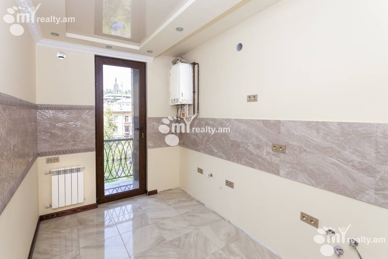 2 սենյականոց բնակարան  Հերացու փող, Կենտրոն Երևան, 93881