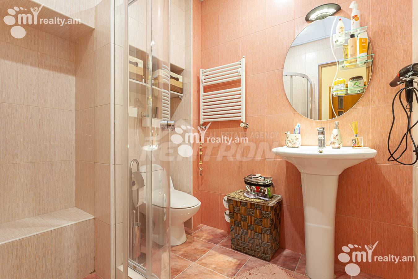 4 bedroom apartment for sale Antarayin St, Center Yerevan, 156021