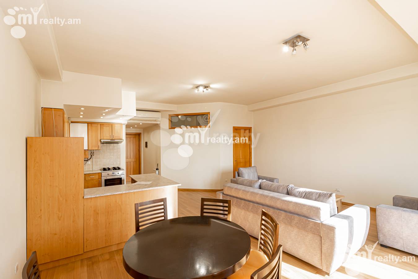 Купить 2 комнатную квартиру Антараин ул, Центр Ереван, 145080