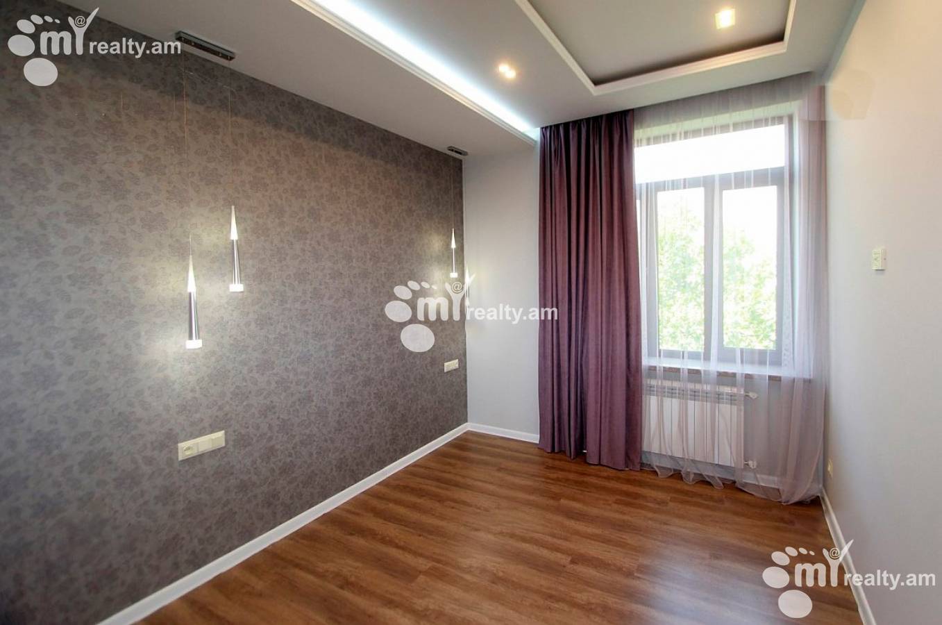 3 սենյականոց բնակարան  Մաշտոցի պող, Կենտրոն Երևան, 144552