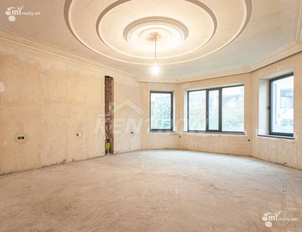 arandznatun-vacharq-Yerevan-Ajapnyak