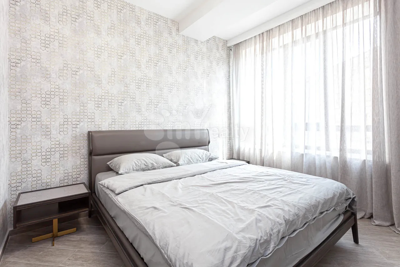 3 սենյականոց բնակարան վարձով Արամի փող, Կենտրոն Երևան, 160116