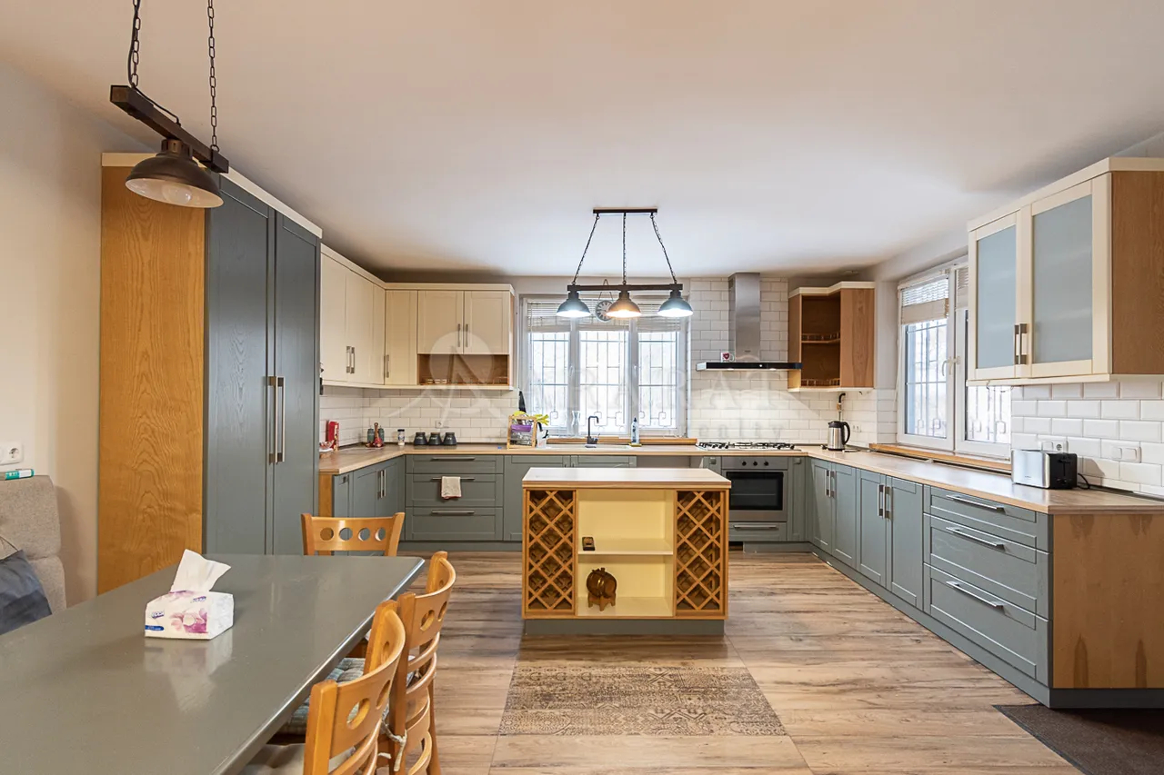 House for sale Vahakni District, Vahagnie Yerevan, 159112