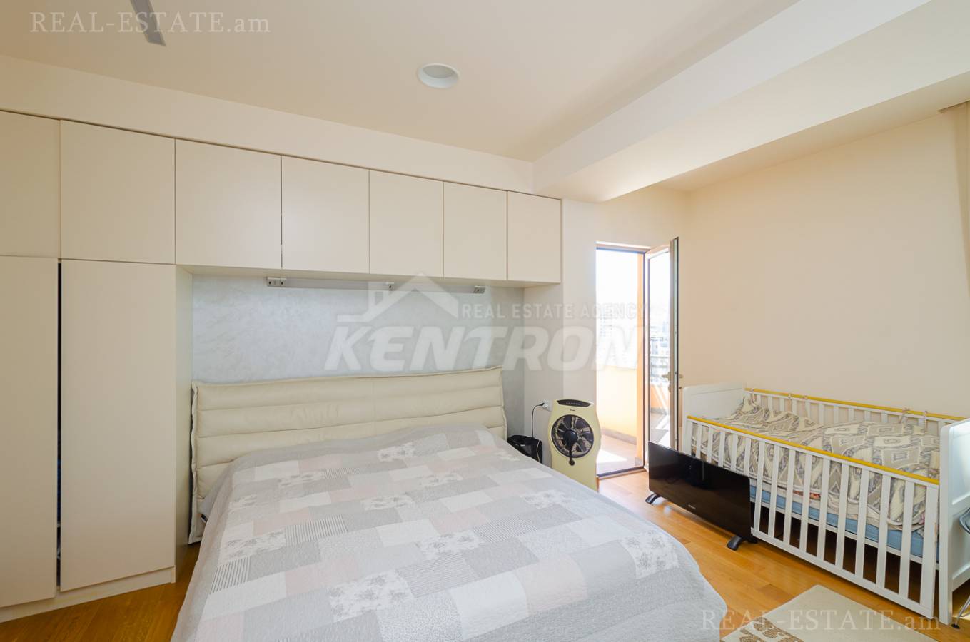 5 սենյականոց բնակարան  Լեոի փող, Կենտրոն Երևան, 138867