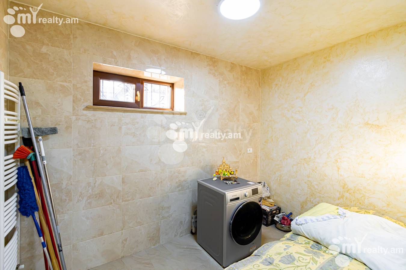 House for sale G 1 dis., Ajapnyak Yerevan, 154562