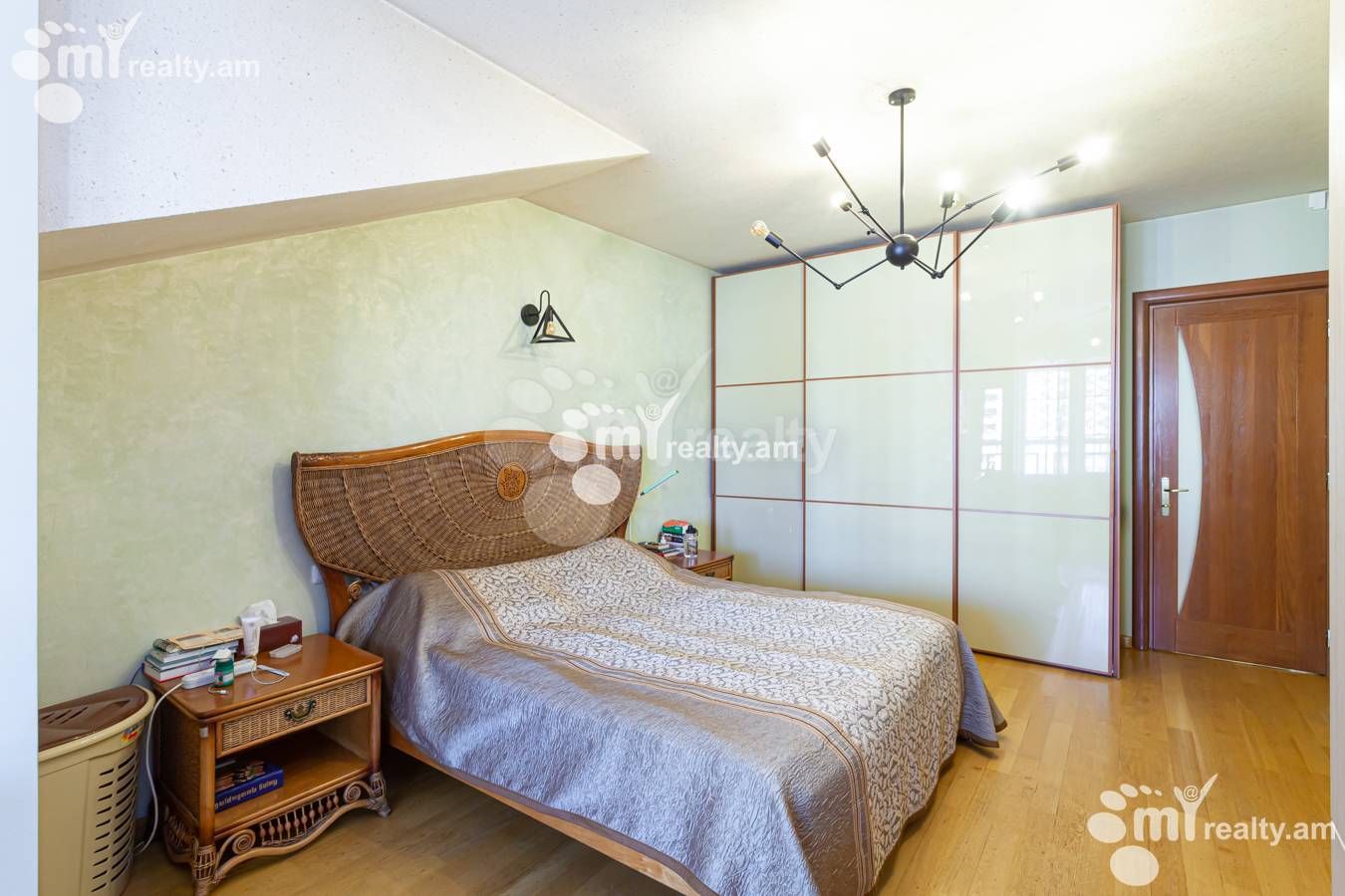 6 bedroom apartment for sale Aram St side, Center Yerevan, 154610