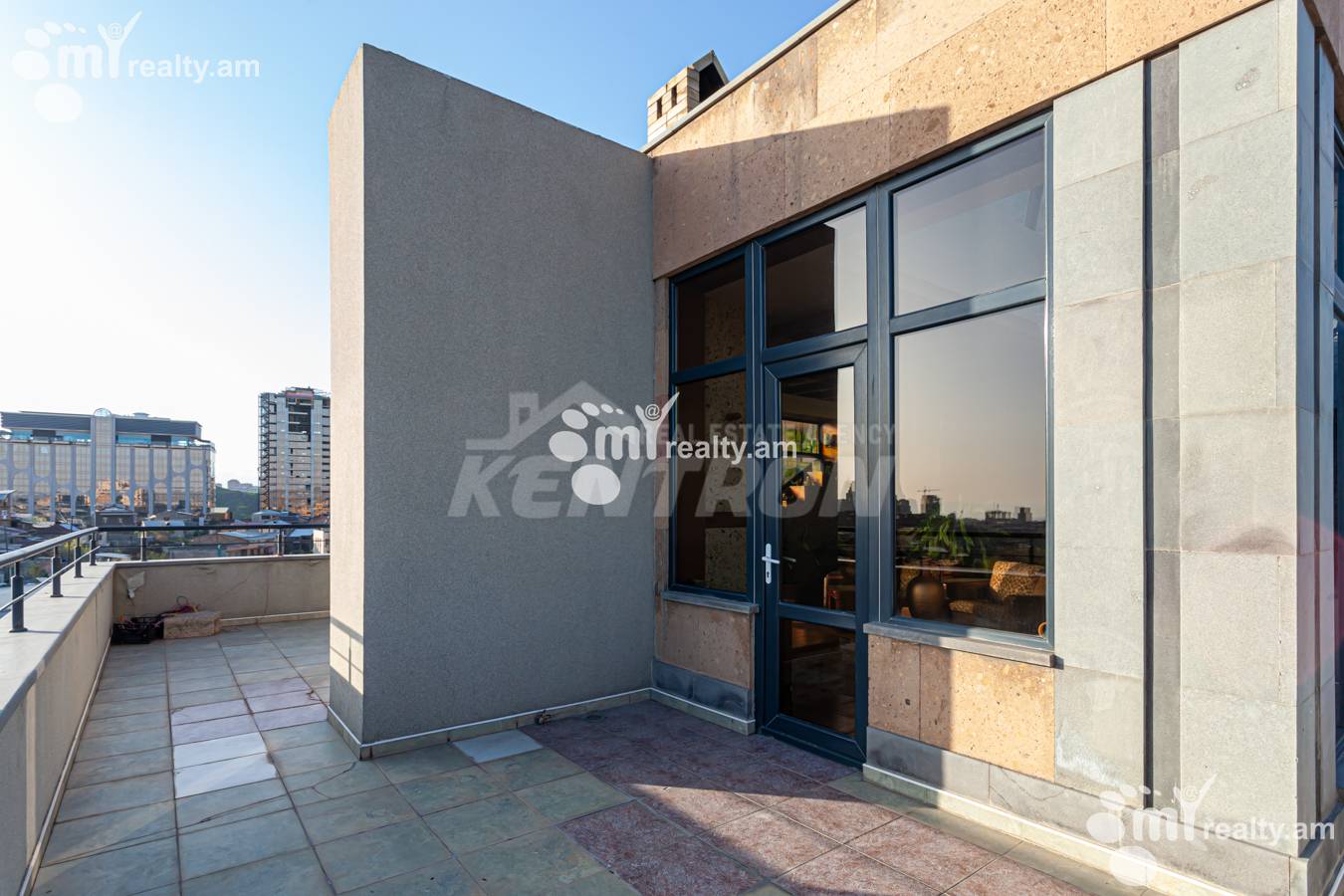 4 սենյականոց բնակարան  Ամիրյան փող, Կենտրոն Երևան, 147829