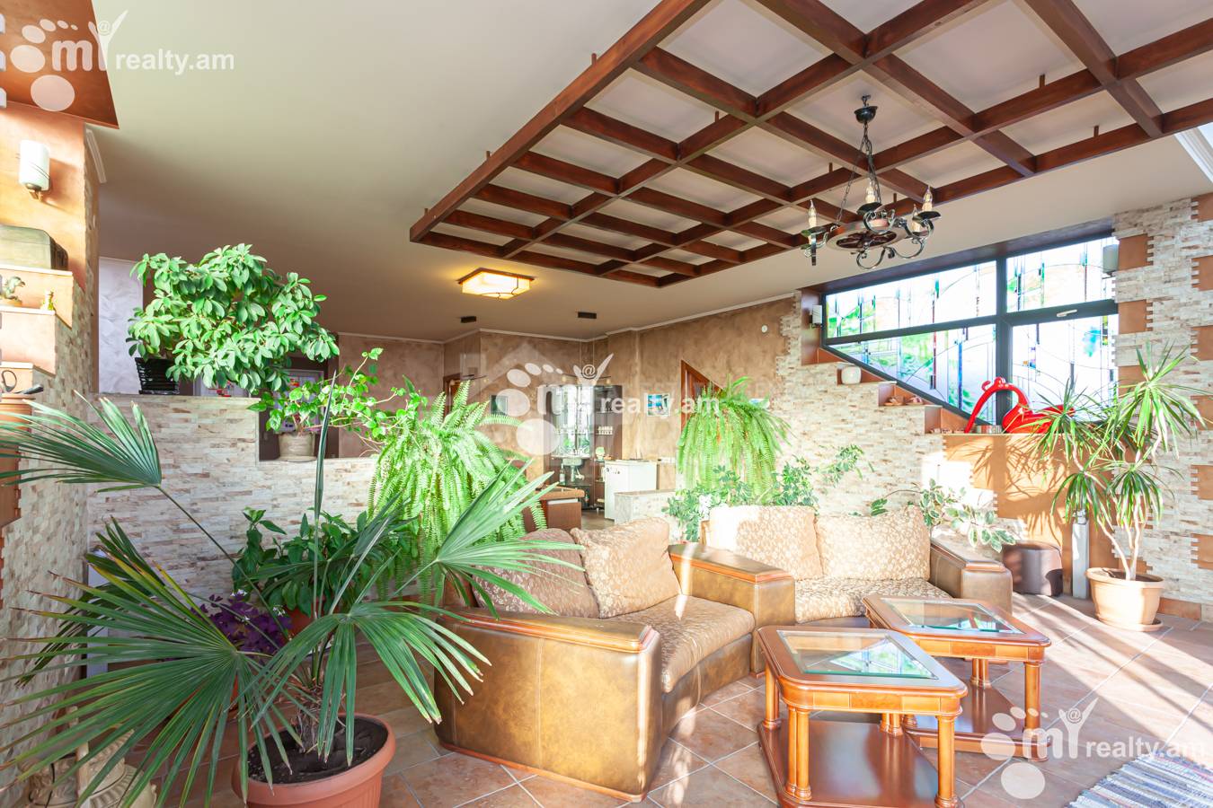 4 սենյականոց բնակարան  Ամիրյան փող, Կենտրոն Երևան, 147829