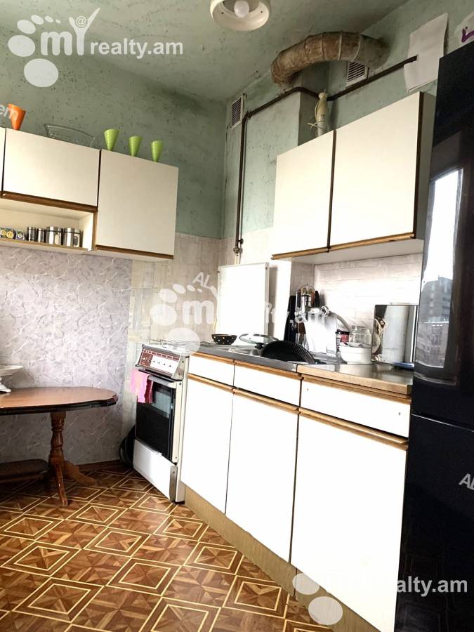 2 bedroom apartment for sale خیابان مامیکونیانتس, عربگیر ایروان, 144705