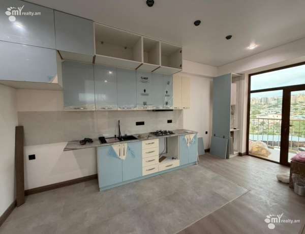 3-senyakanoc-bnakaran-vacharq-Yerevan-Nork-Marash