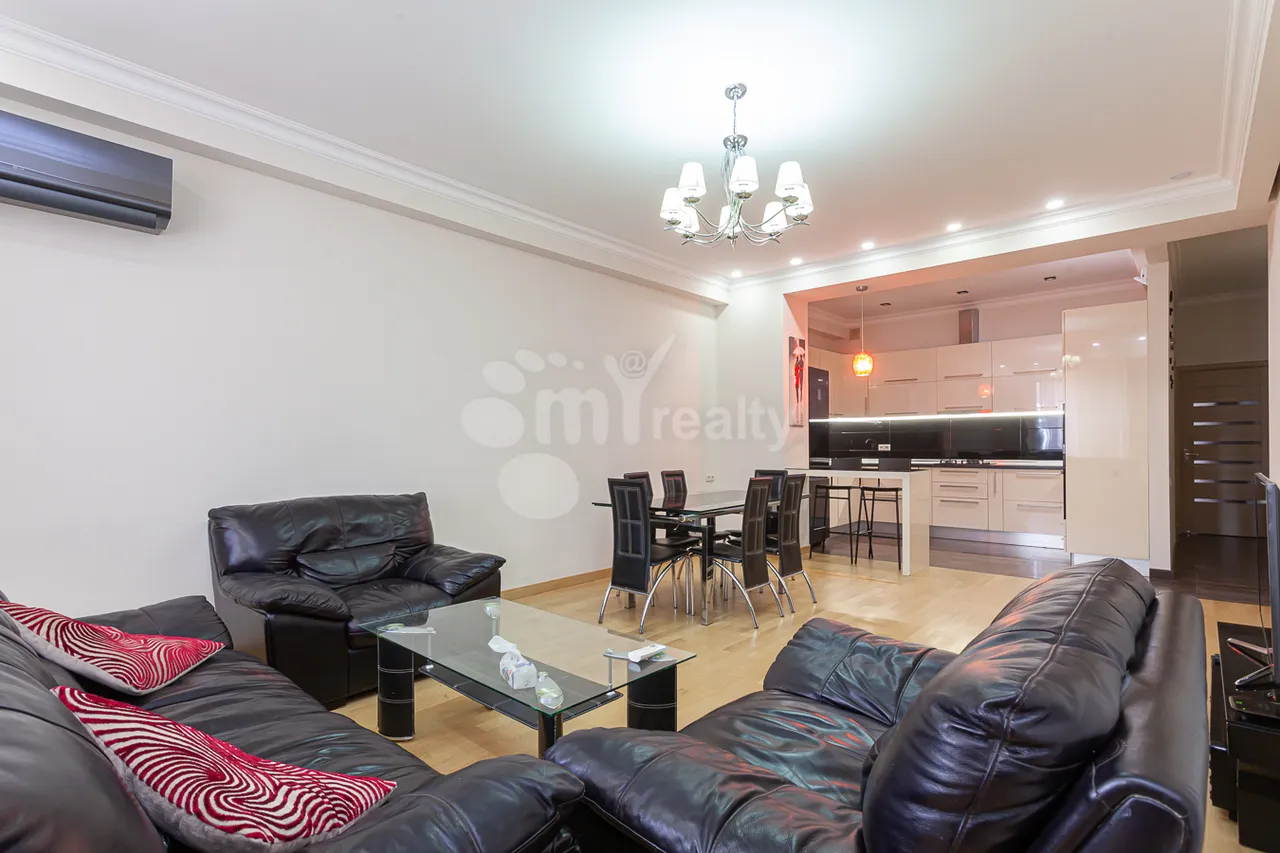 3 bedroom apartment for sale Aram St, Center Yerevan, 161961