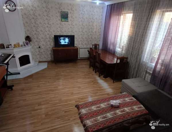 arandznatun-vacharq-Yerevan-Shengavit