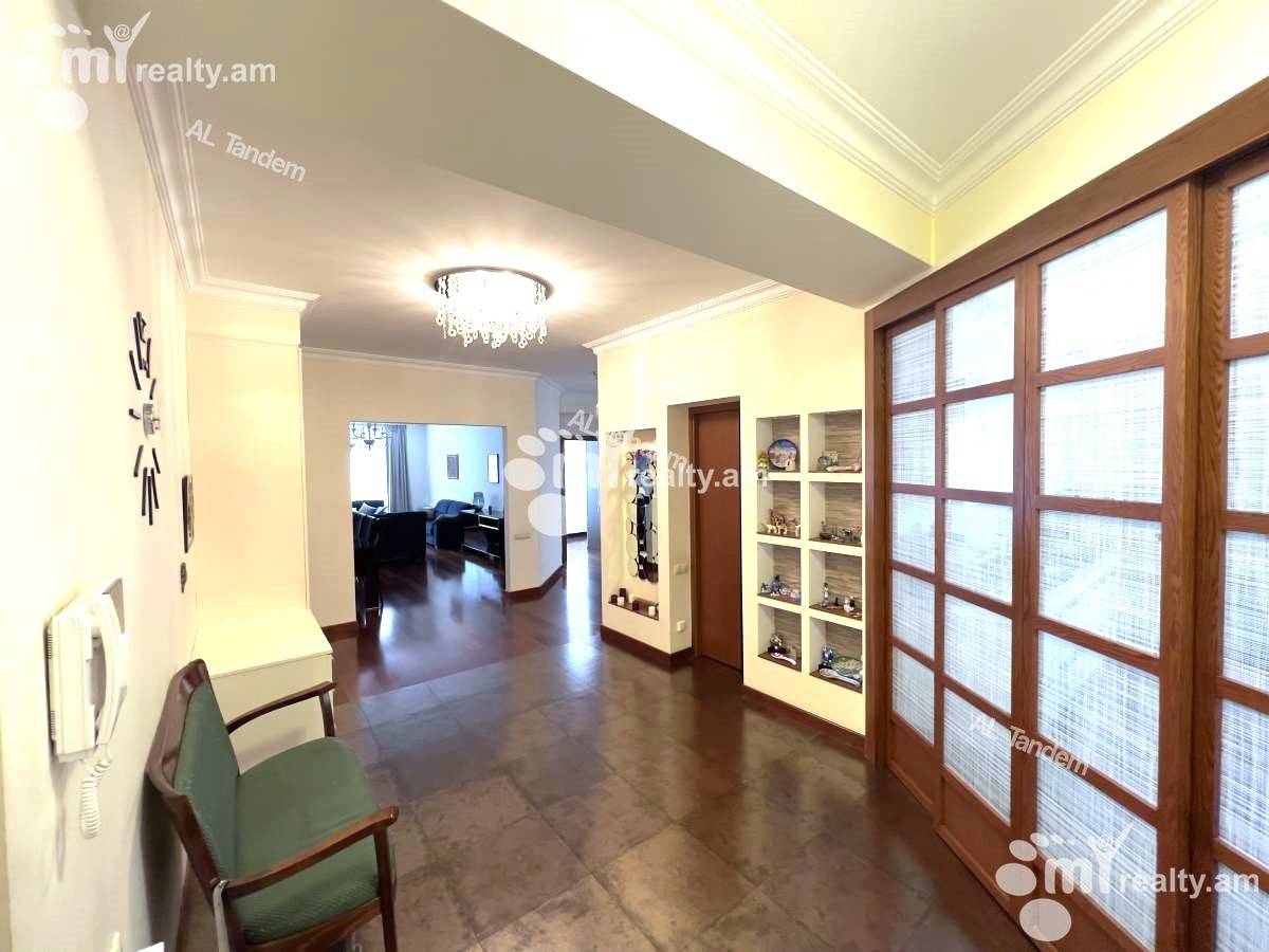 4 bedroom apartment for sale Northern (Hyusisayin)  Ave, Center Yerevan, 142696