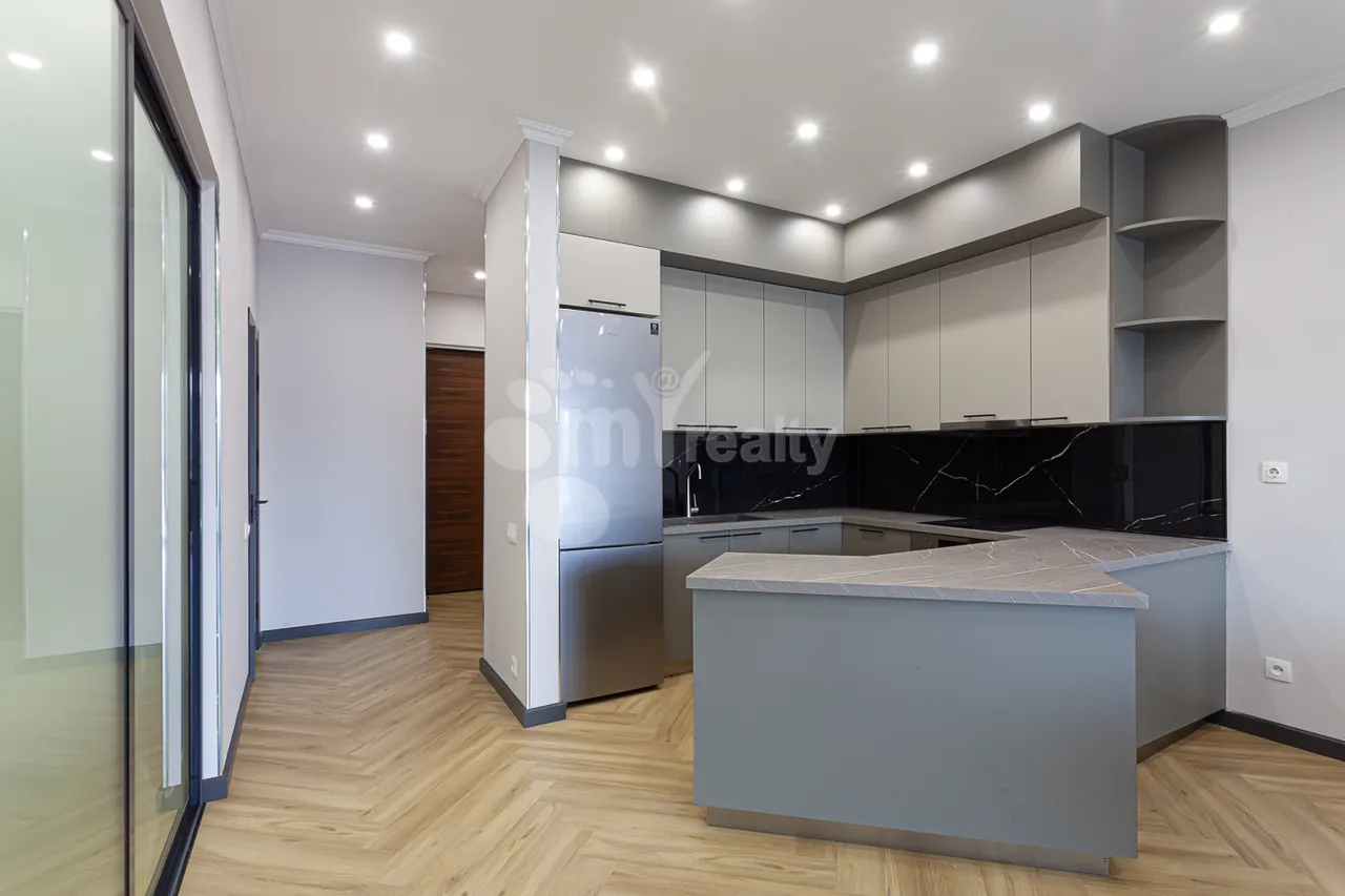 3 bedroom apartment for rent Pushkin St, Center Yerevan, 160848
