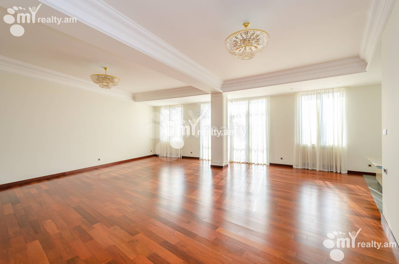 4 bedroom apartment for rent Moskovyan St, Center Yerevan, 153412