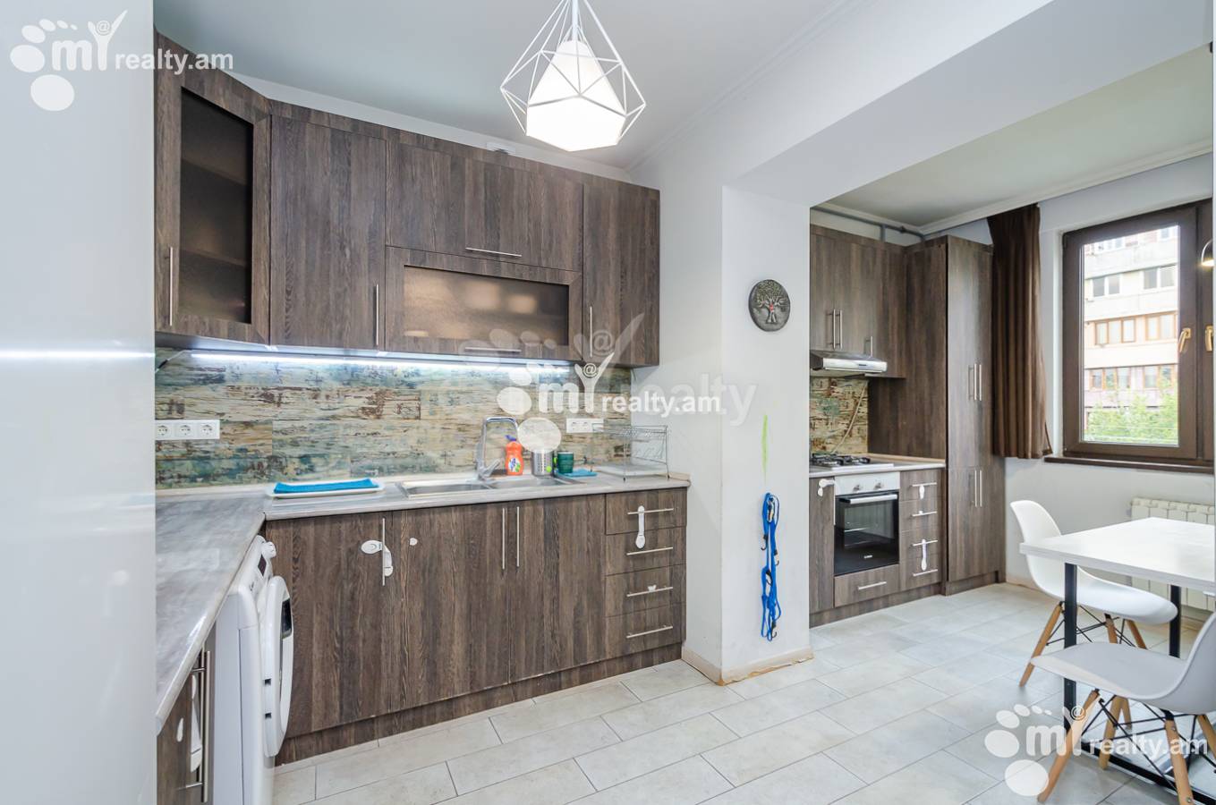 3 bedroom apartment for sale Abovyan St, Center Yerevan, 153451