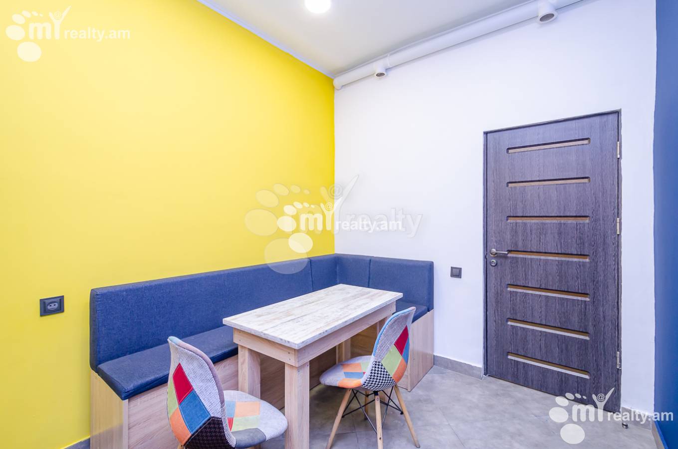 Commercial for rent خیابان ن. زاریان, عربگیر ایروان, 152741