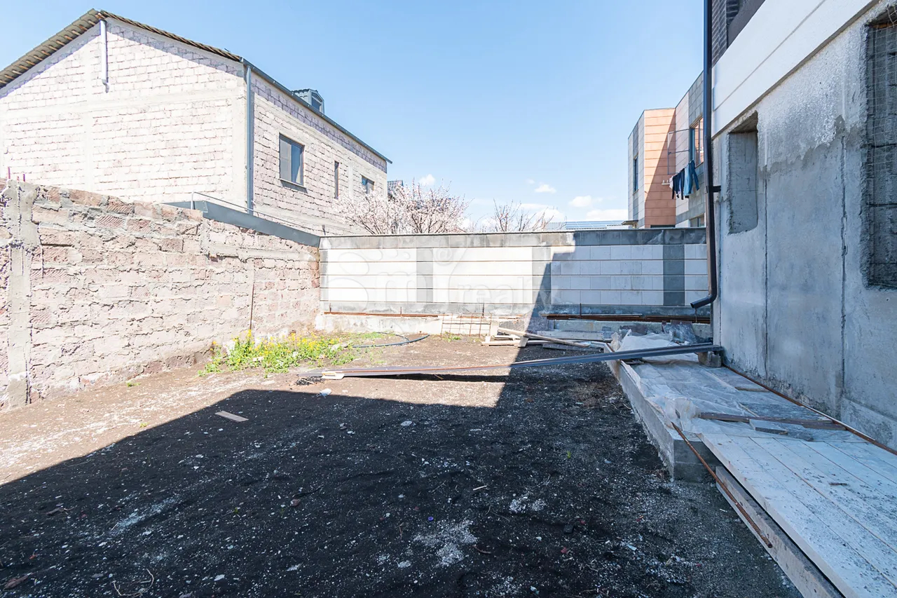 House for sale Gevorgyan st, Davtachène Yerevan, 160085