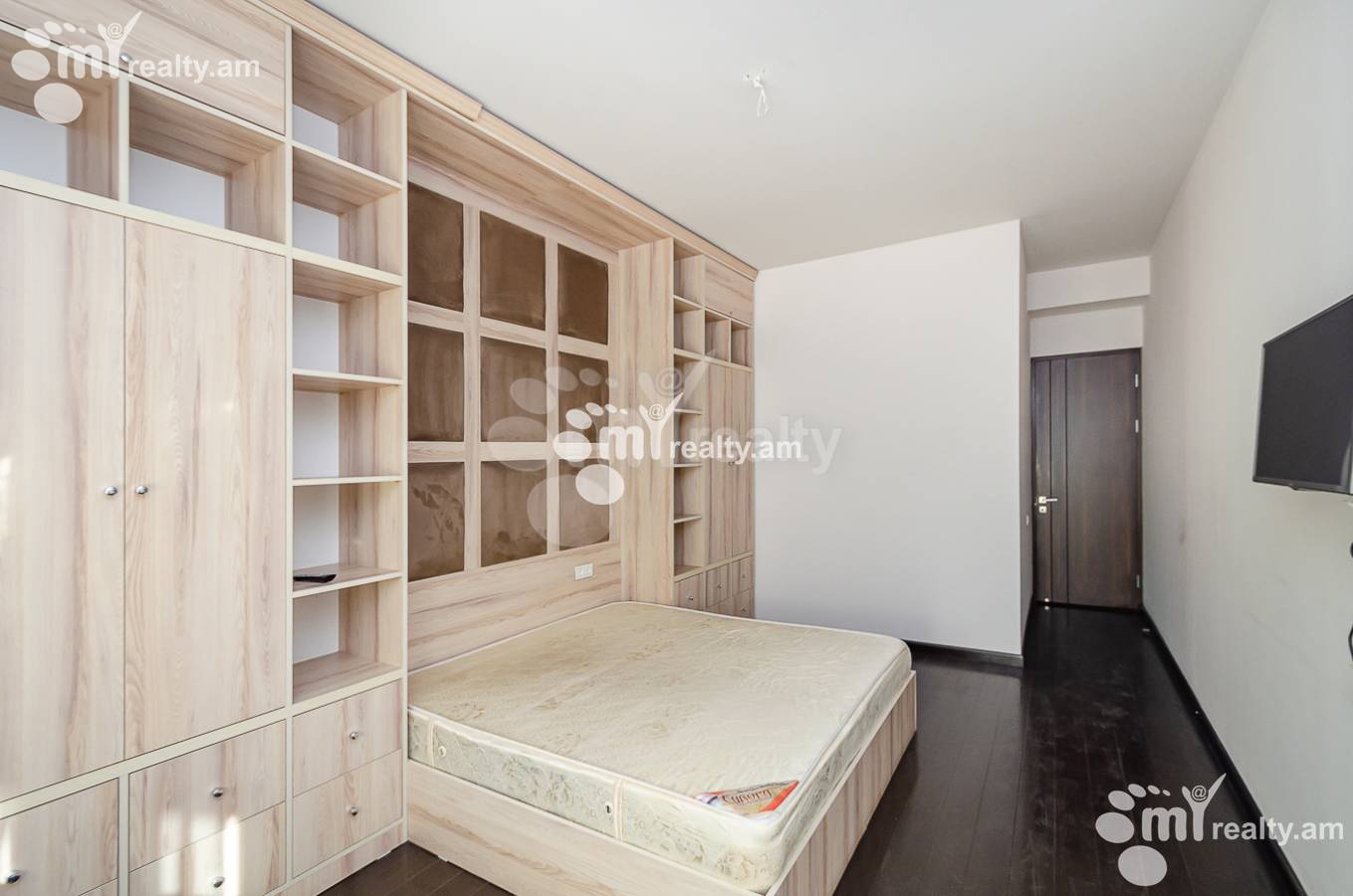 4 bedroom apartment for sale Northern(Hyusisayin)  Ave, Center Yerevan, 146493