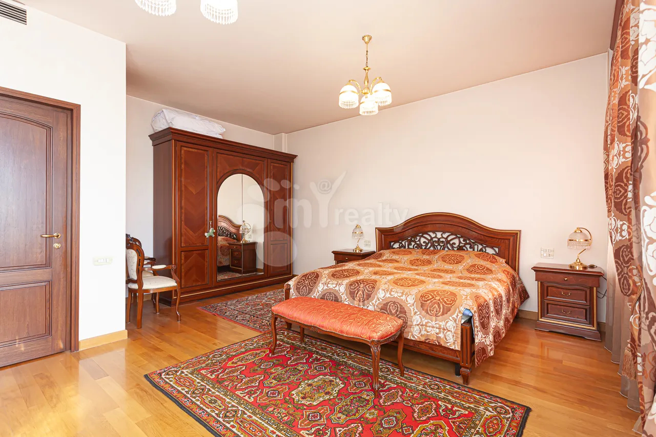 4 bedroom apartment for sale D. Demirchyan St, Center Yerevan, 161661