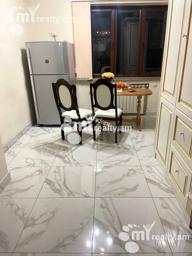 4 bedroom apartment for rent Tumanyan St, Center Yerevan, 155055