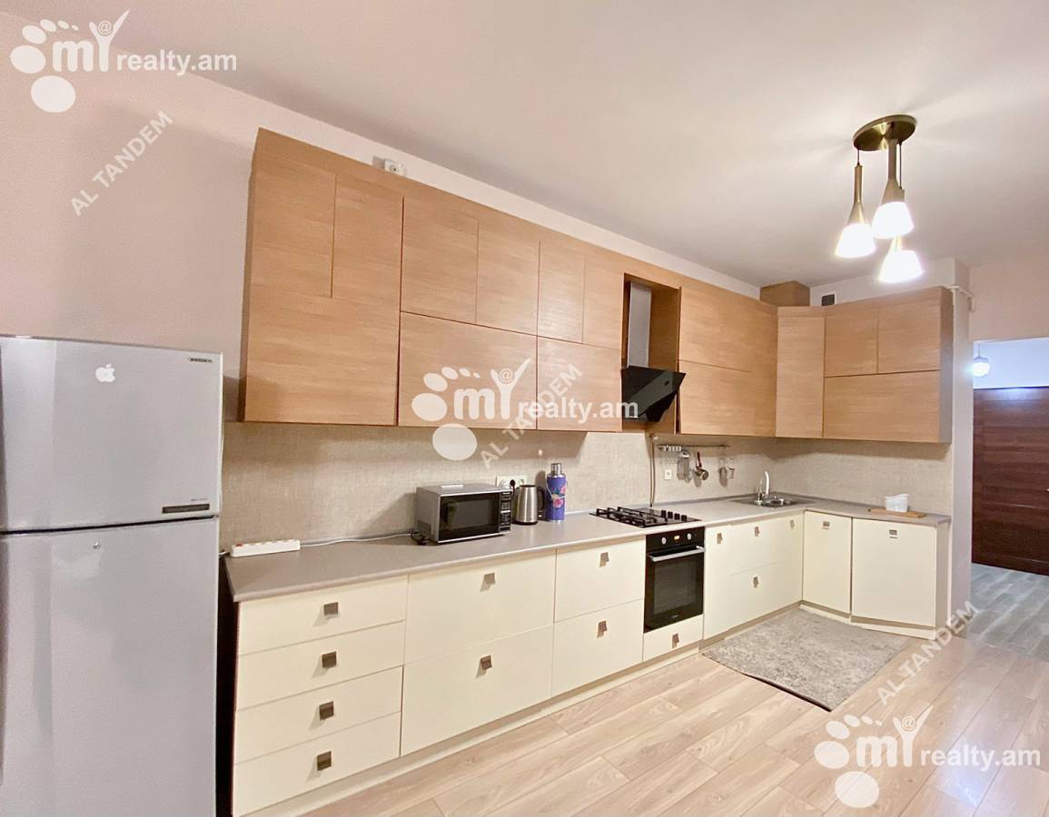 3 bedroom apartment for sale Yekmalyan St, Center Yerevan, 159046