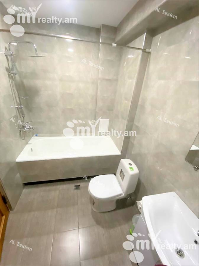 3 bedroom apartment for sale Mashtots Ave, Center Yerevan, 122464