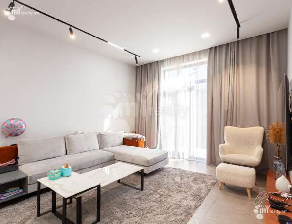 arandznatun-vacharq-Yerevan-Achapnyak