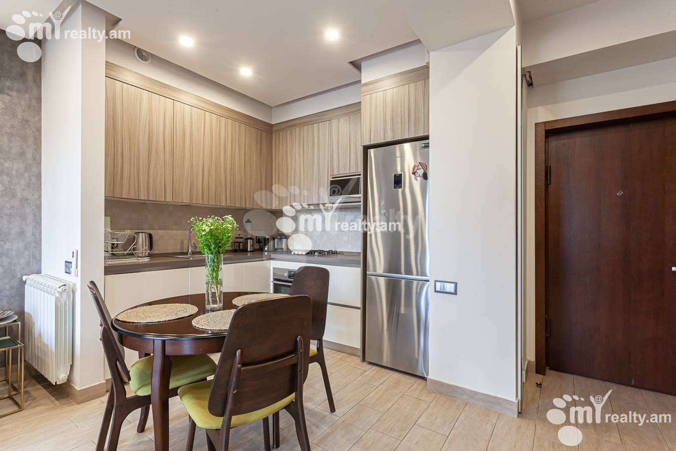 3 bedroom apartment for rent Antarayin St, Center Yerevan, 155627