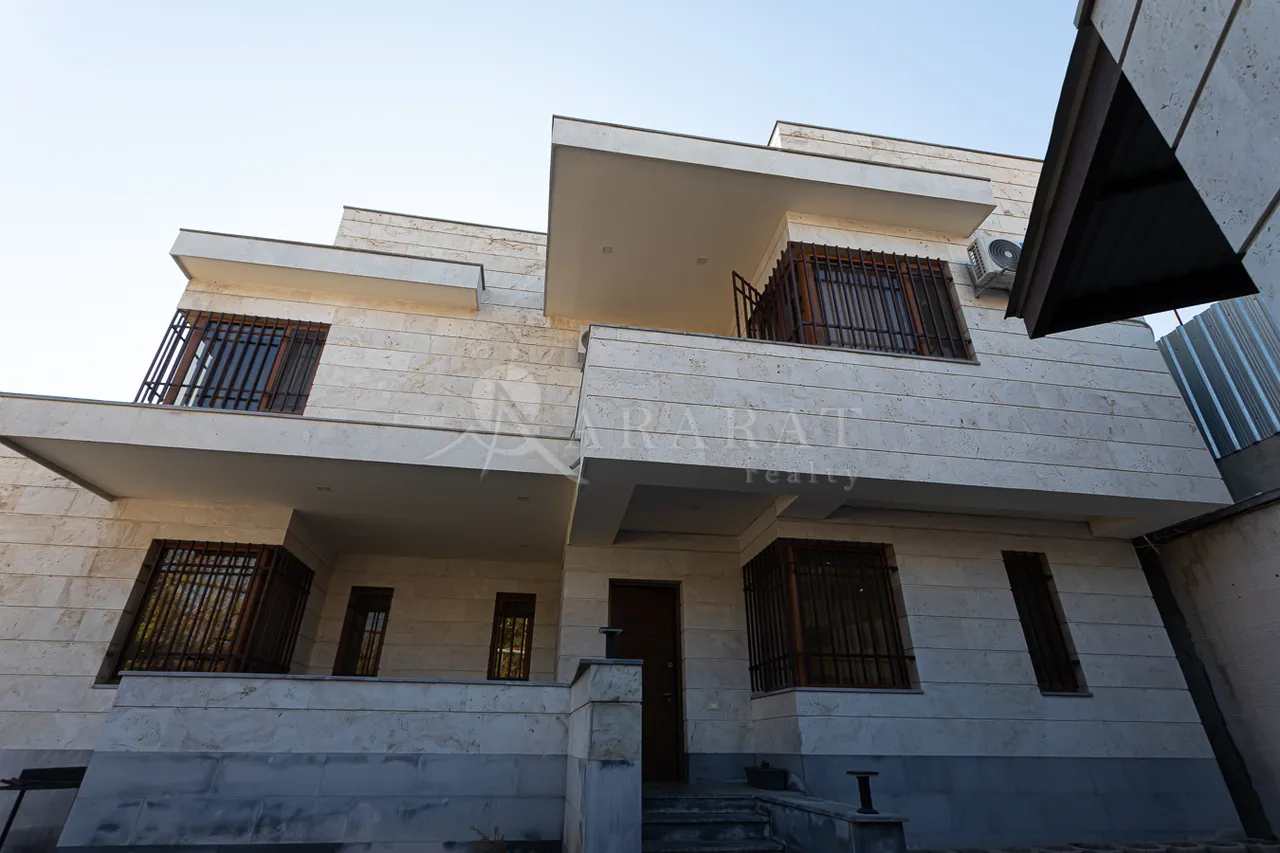 Առանձնատուն  Լուսինյանց փող., Կենտրոն Երևան, 157387