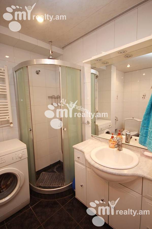 3 սենյականոց բնակարան  Սայաթ-Նովայի պող, Կենտրոն Երևան, 158592