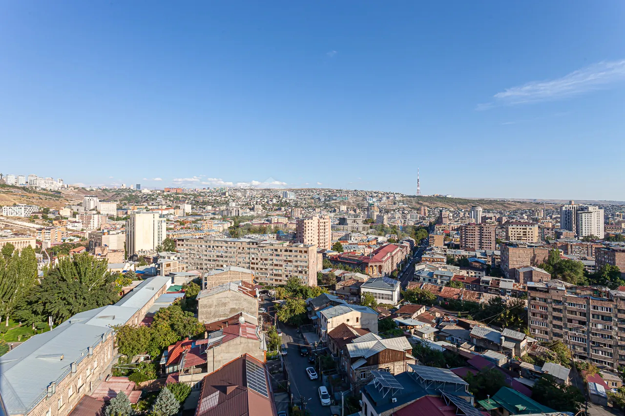 4 bedroom apartment for sale D. Demirchyan St, Center Yerevan, 161940