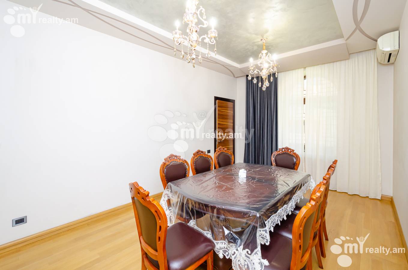 4 bedroom apartment for rent خیابان تِریان, مرکز شهر ایروان, 151280