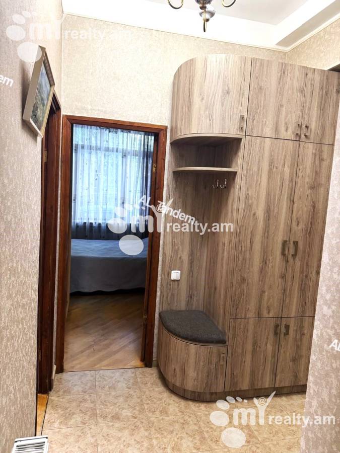 3 սենյականոց բնակարան վարձով Դ. Դեմիրճյան փող, Կենտրոն Երևան, 156756