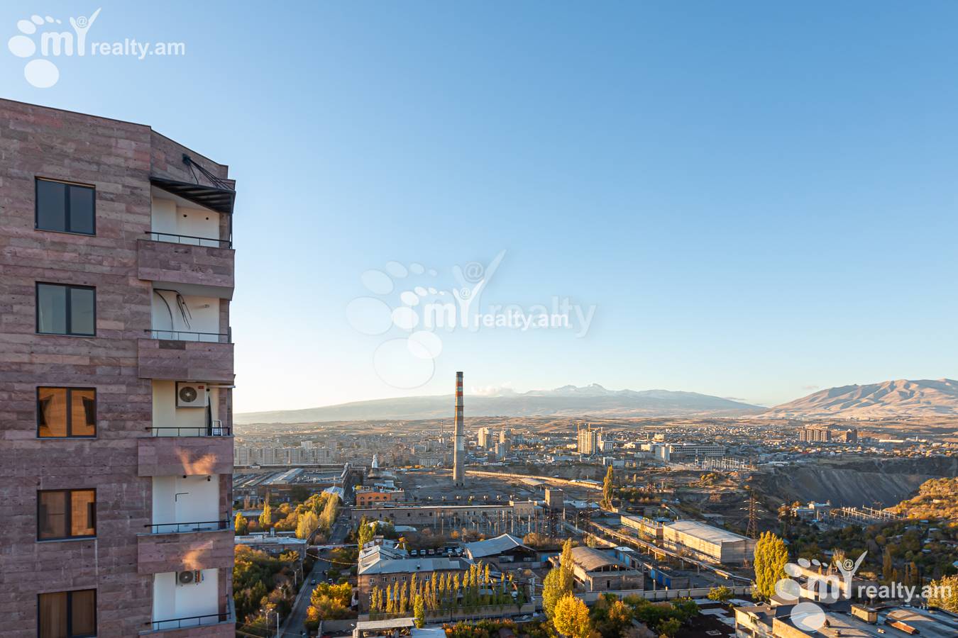 Купить 4 комнатную квартиру Адонц ул, Арабкир Ереван, 157153