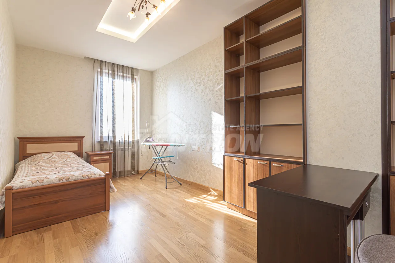 4 bedroom apartment for rent Baghramyan av(Arabkir), Arabkir Yerevan, 158370