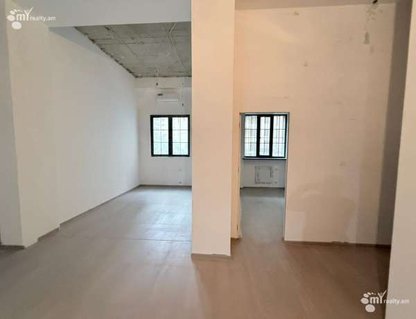 komercion-vardzakalutyun-Yerevan-Center