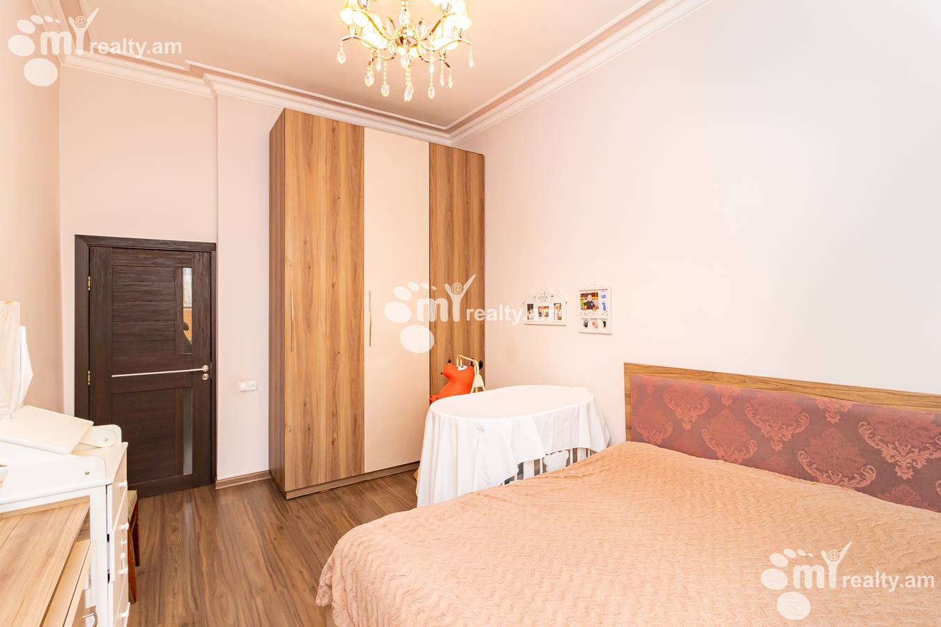 Купить 3 комнатную квартиру Баграмян пр(Арабкир), Арабкир Ереван, 152055