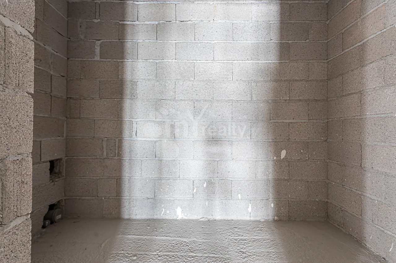 3 bedroom apartment for sale Antarayin, Leonid-Azgaldyan-Straße,, Center Yerevan, 157854