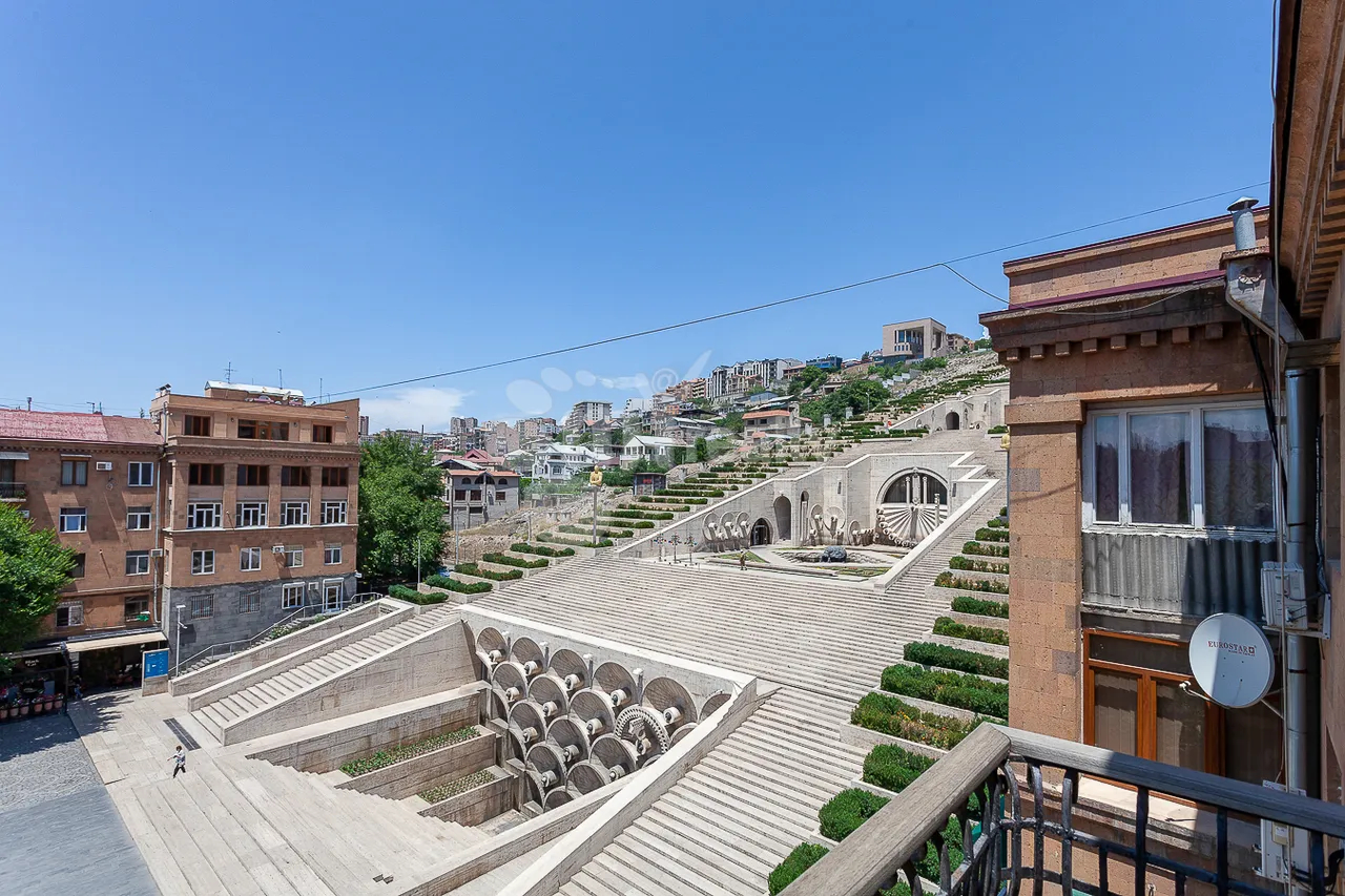 3 bedroom apartment for rent Tamanyan St, Center Yerevan, 157574