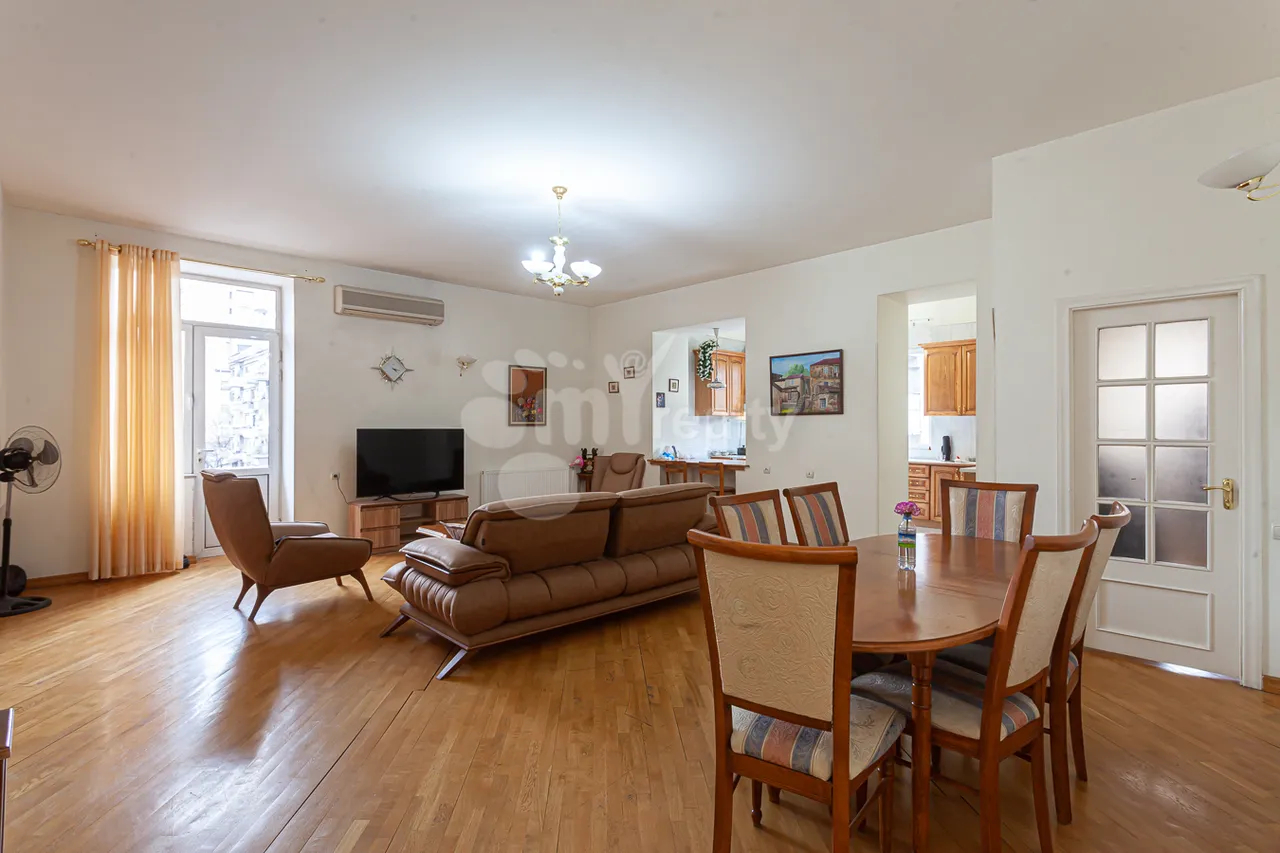 3 bedroom apartment for sale Mashtots Ave, Center Yerevan, 159983