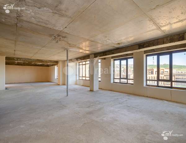 komercion-vardzakalutyun-Yerevan-Center