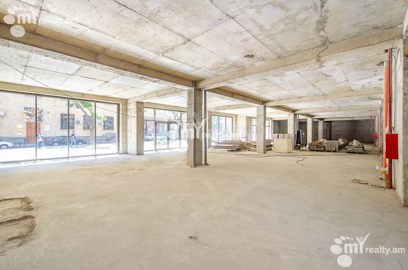 Commercial for rent خیابان آرام, مرکز شهر ایروان, 150770